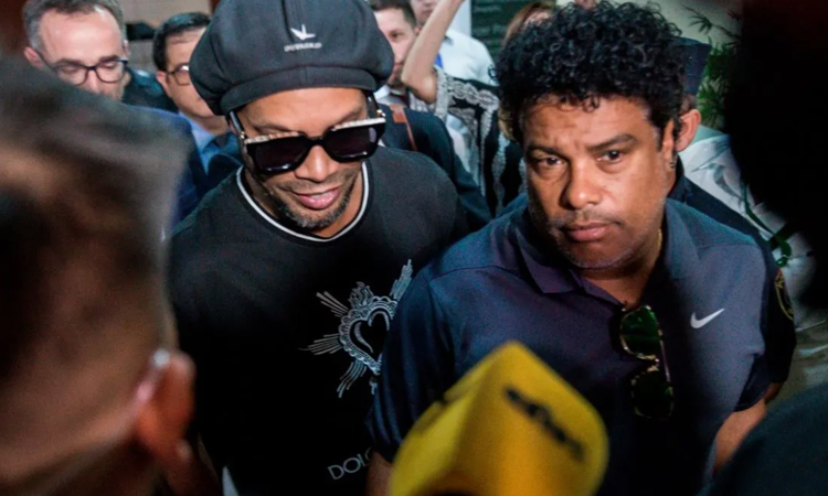 Dos personas detenidas en el caso de Ronaldinho