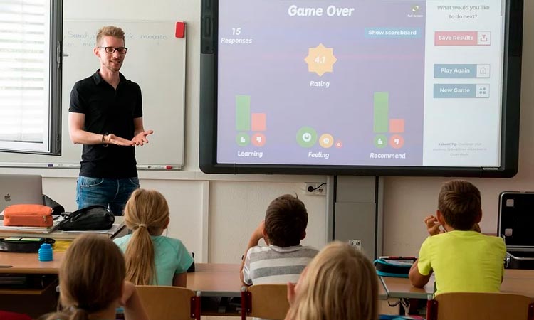 Proponen educación híbrida: en línea y presencial