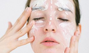 ¿Conoce las bondades del semen como producto facial?