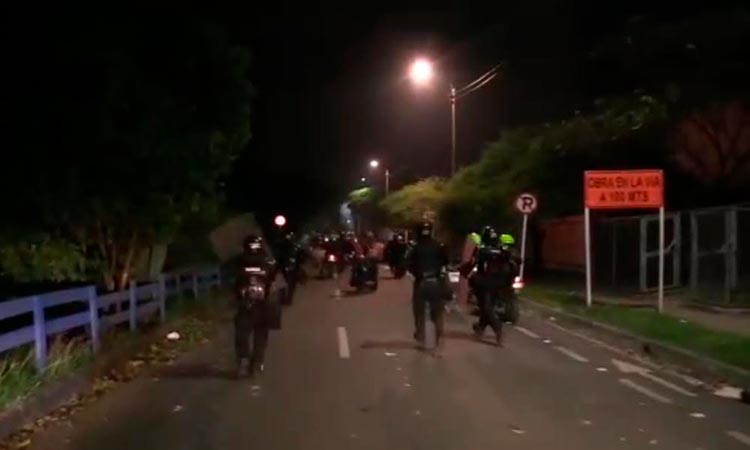 Cali vivió una nueva jornada de violentos saqueos