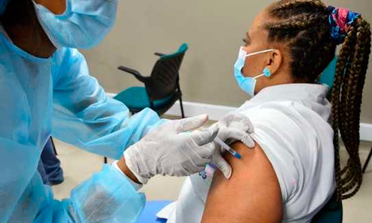 Récord de muertes y contagios por covid-9 en Colombia