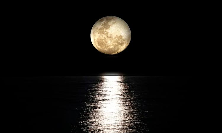 Luna llena y equinoccio