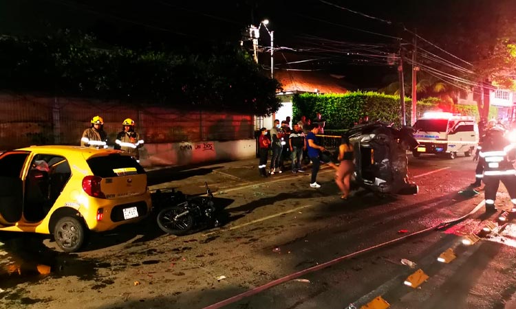 Persecución a motoladrones terminó en choque múltiple en Cali