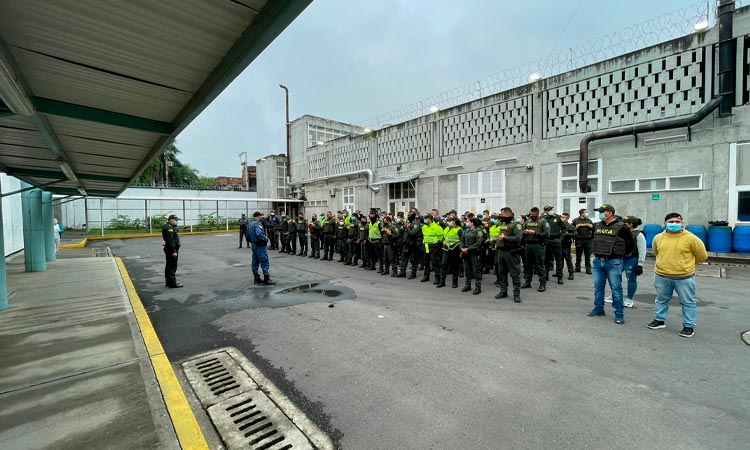 carcel tulua inpec policia incautacion equipos