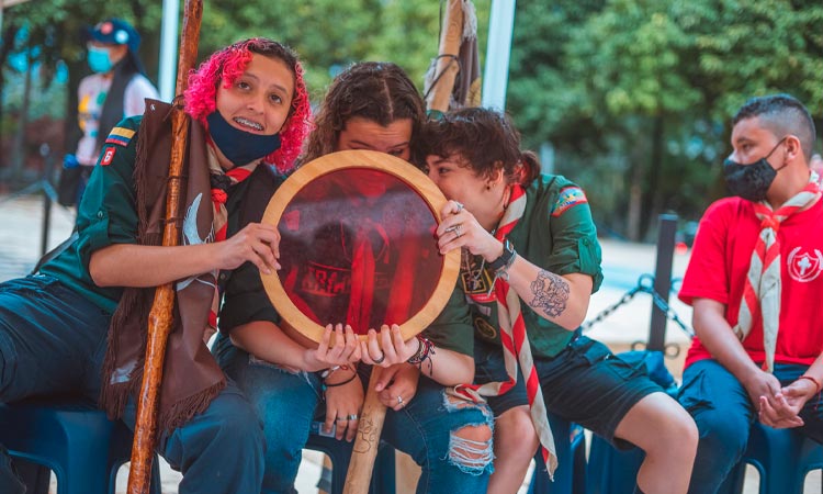 Un camión cargado con mensajes de inclusión recorre Colombia