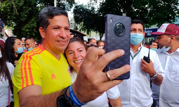 Rodrigo Lara, un hijo no reconocido que superó todo y quiere ser vicepresidente