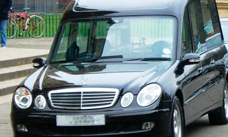 robo carro fúnebre