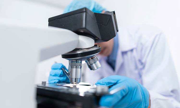 Declaran riesgo alto de contagio de viruela del mono en Colombia
