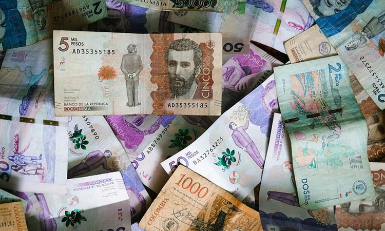 Los riesgos de recurrir a prestamistas gota a gota