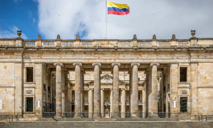 Califican Plan de Desarrollo de corte socialista