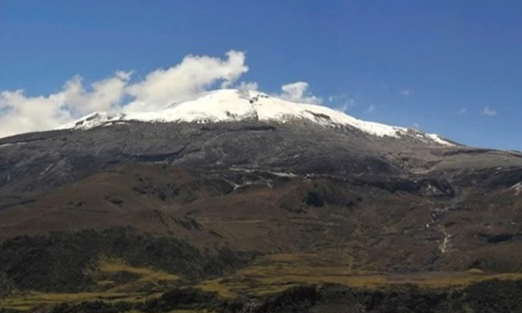 Valle se prepara ante posible erupción de volcán nevado del Ruiz