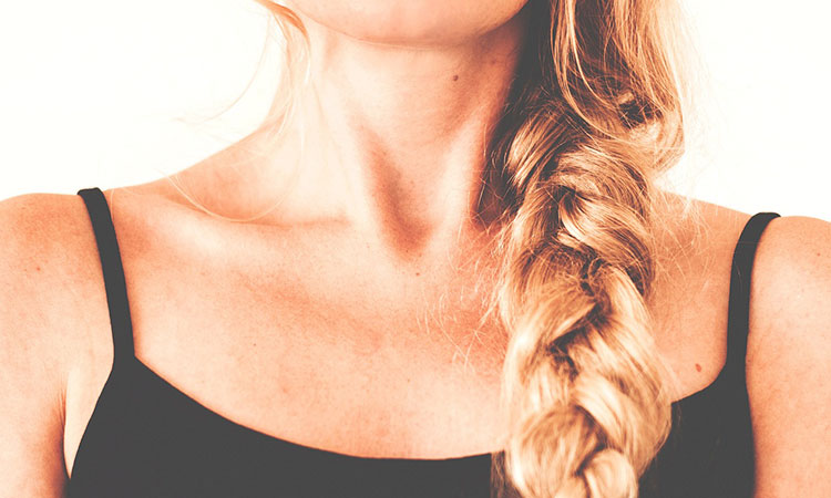 ¿Cómo lucir joven la piel del cuello?