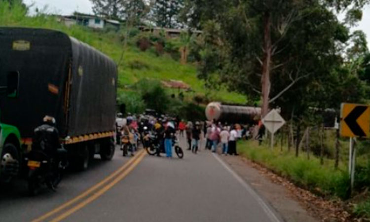 De bloqueo en bloqueo