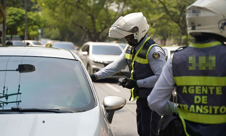 Cali intensifica operativos contra el transporte informal: van 1.106 comparendos en 2024