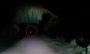 bola de fuego en carretera de Colombia