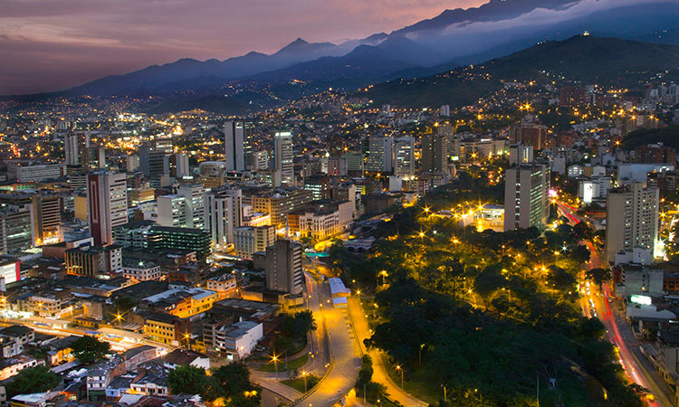 Cambios en varias vías de Cali por el alumbrado navideño, a partir del 16 de noviembre