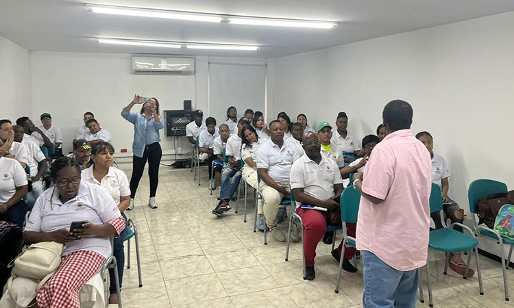 “Tejedores de Paz” forma a 200 jóvenes y líderes desde la Secretaría de Paz de Cali para transformar sus territorios