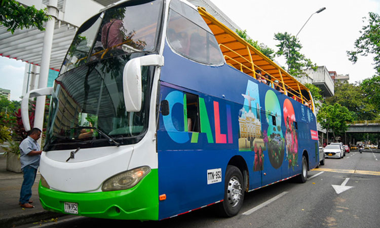Alertan por fraude en bus turístico