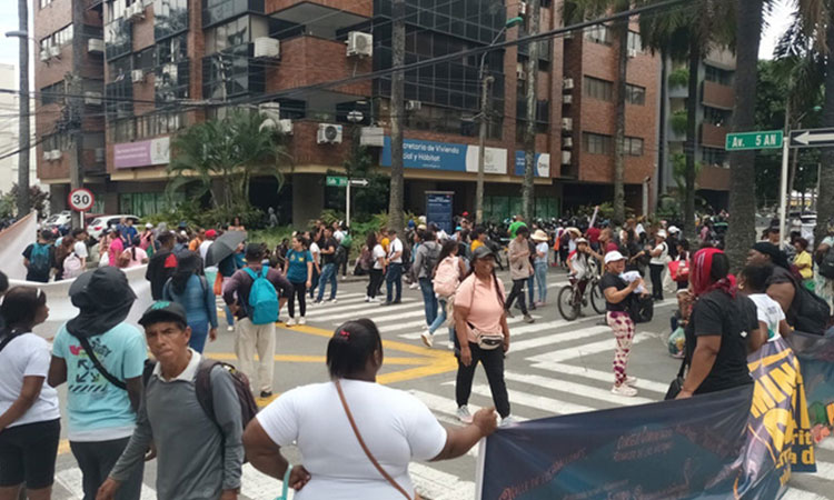 La Alcaldía toma medidas: diálogos con La Minga quedan en pausa hasta 2025