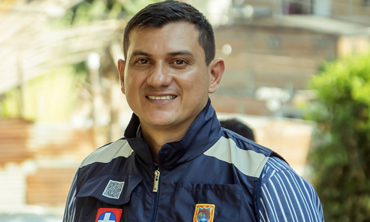 La Secretaría de Salud designa a Cesar David Revelo Herrera como nuevo defensor del paciente en Cali