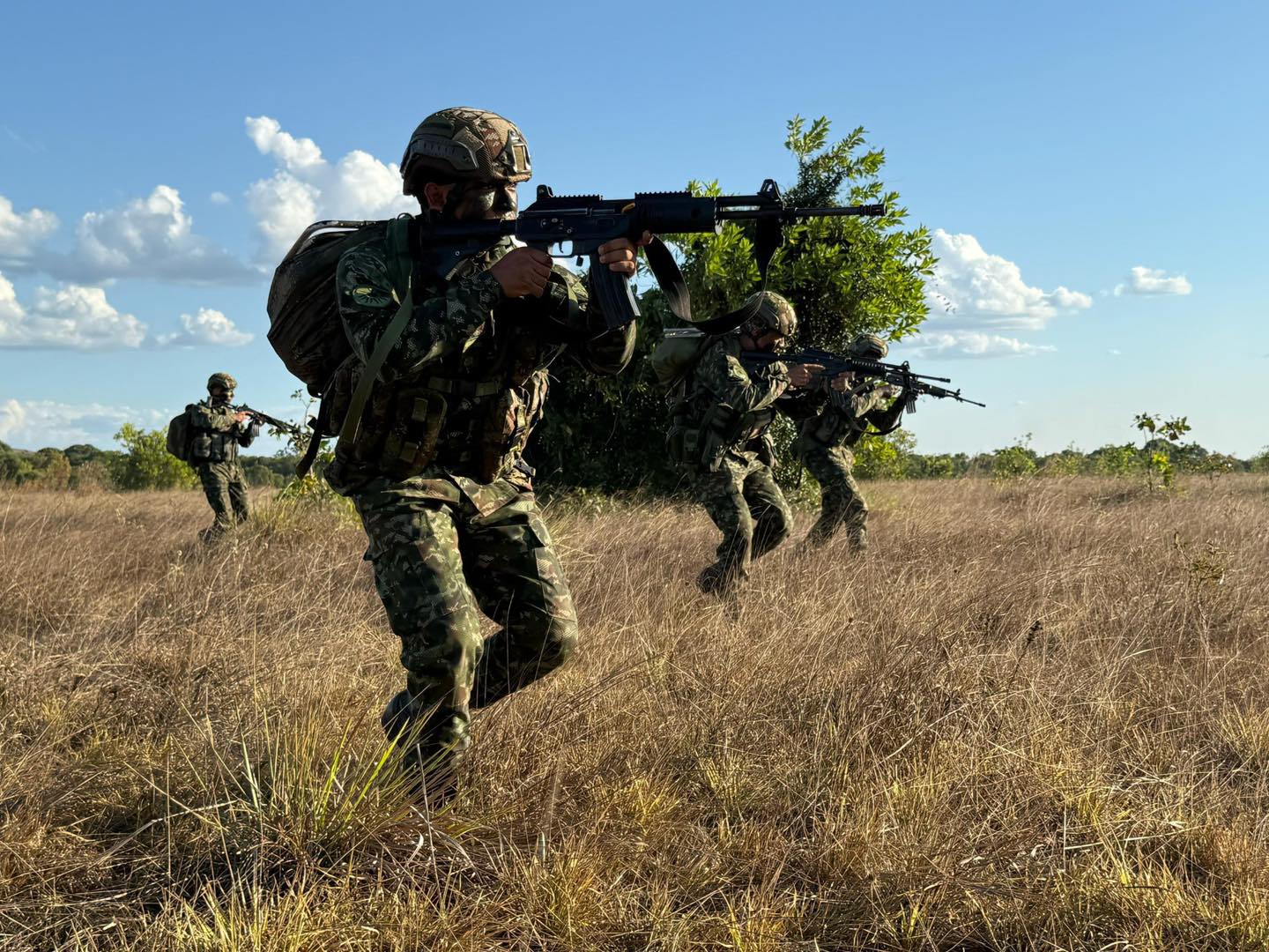 Ejército refuerza operativos en Cauca