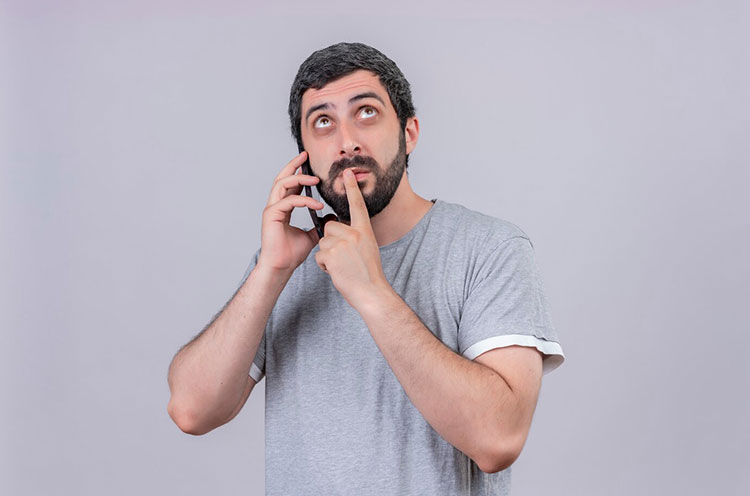 Los mensajes de voz ahora son usados en estafas por WhatsApp