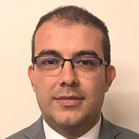 Abraham responde a acusación de la Corte