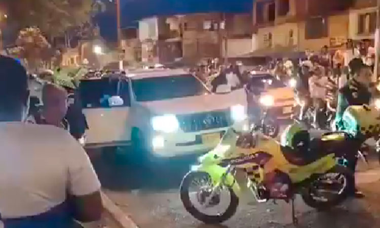 Esto se sabe del atentado con fusil contra camioneta blindada que dejó dos muertos y siete heridos en Cali