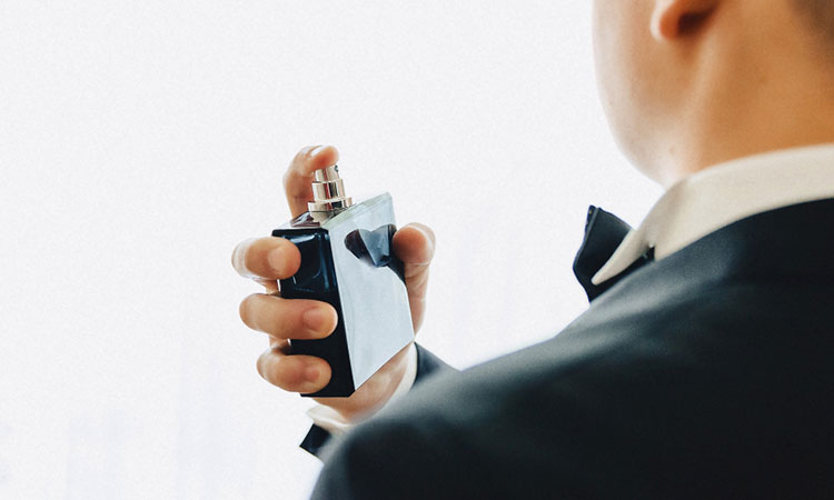 Perfumes con feromonas: ¿realmente funcionan o solo huelen a mercadeo?