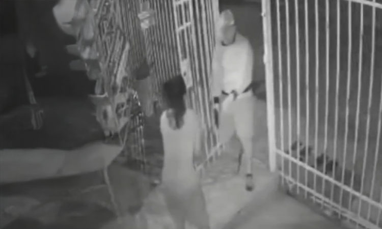 Ladrón robó a una mujer y la obligó a mostrarle sus partes íntimas