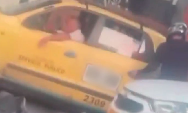 No paran los moto atracadores en Cali, nuevos casos registrados en video
