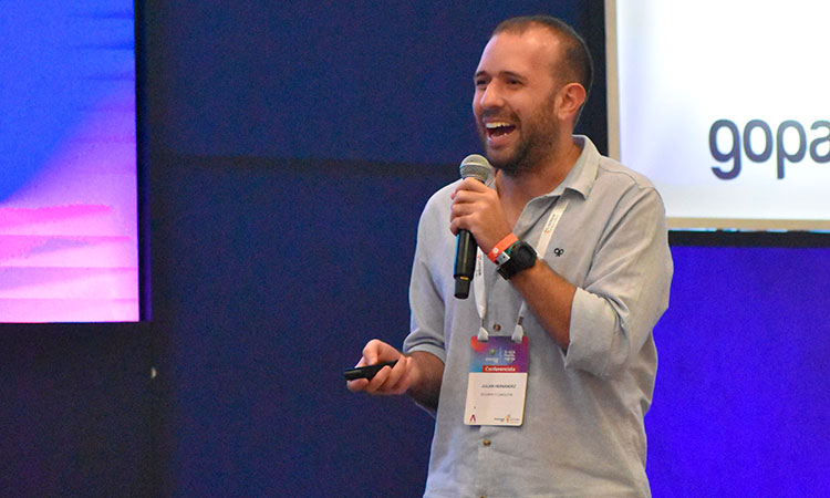 Conferencia de Julián Hernández en MARCCA 2025