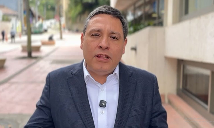 Mauricio Lizcano no participará en la consulta del Frente Amplio