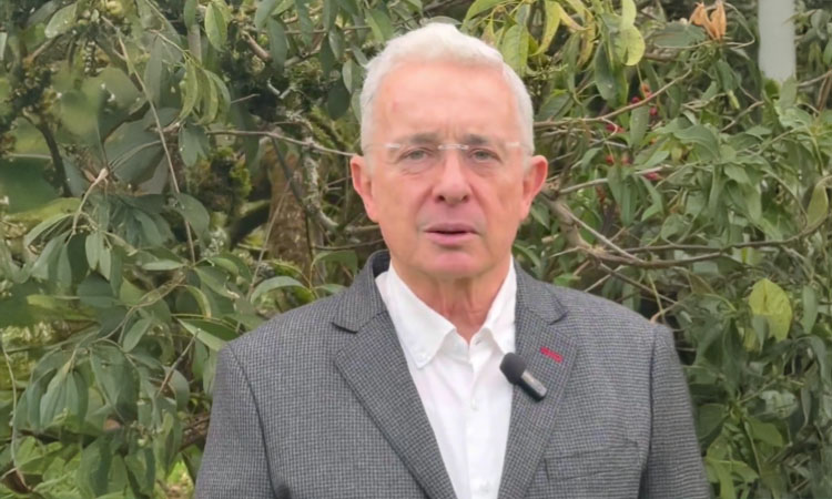 Tribunal revocó condena contra Álvaro Uribe