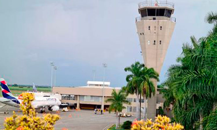 Proyectos clave de Aerocivil no superan el 40% y aeropuertos esenciales quedan en 2%