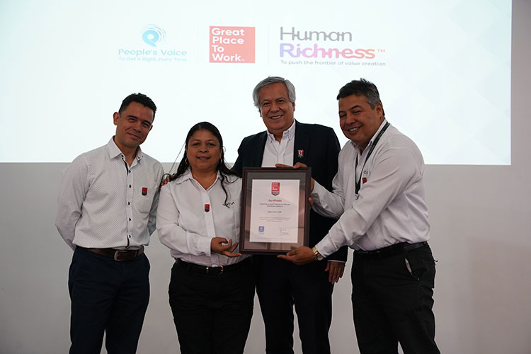 Vatia: más de 27 años liderando innovación, energía limpia y desarrollo social en Colombia