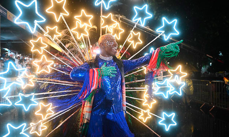 El Salsódromo desafió el aguacero y abrió la Feria de Cali con 32.000 asistentes