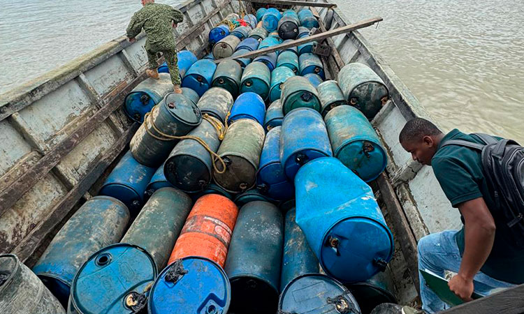 Cae combustible de contrabando en el Pacífico
