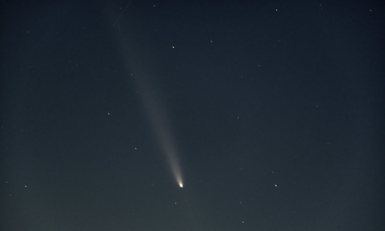 Cometas estarán de paso sin amenazar la vida de la Tierra