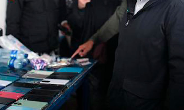 Gobierno incautó celulares, droga y armas en 124 cárceles del país