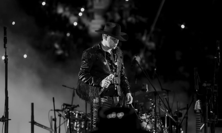 Homenaje póstumo a Yeison Jiménez reúne miles de seguidores en el Movistar Arena