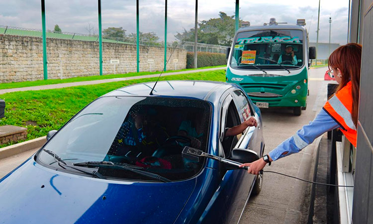 Las vías no se mantienen con discursos