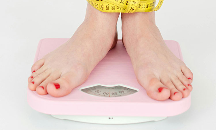 Ayuno intermitente no supera dieta hipocalórica para adelgazar