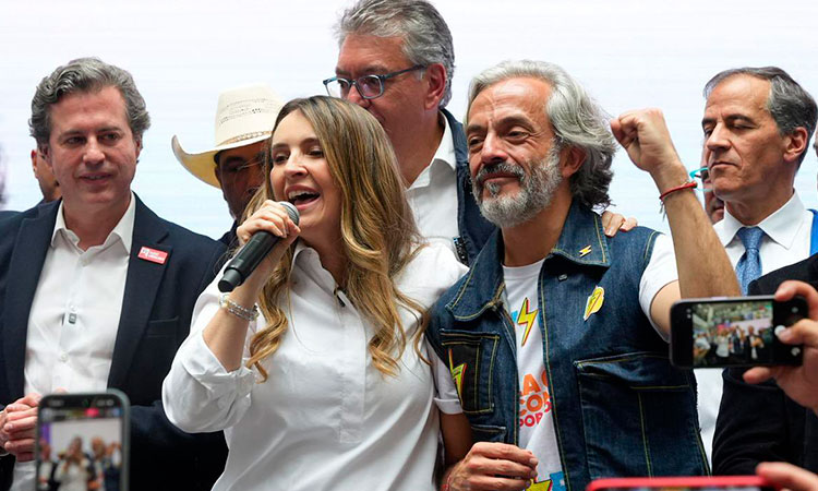 Paloma Valencia confirma a Juan Daniel Oviedo como fórmula vicepresidencial y consolida alianza tras la Gran Consulta por Colombia