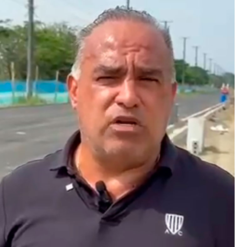 Comerciantes y deportistas del sur del Valle comentando los avances de la ampliación de la Avenida Cañasgordas.