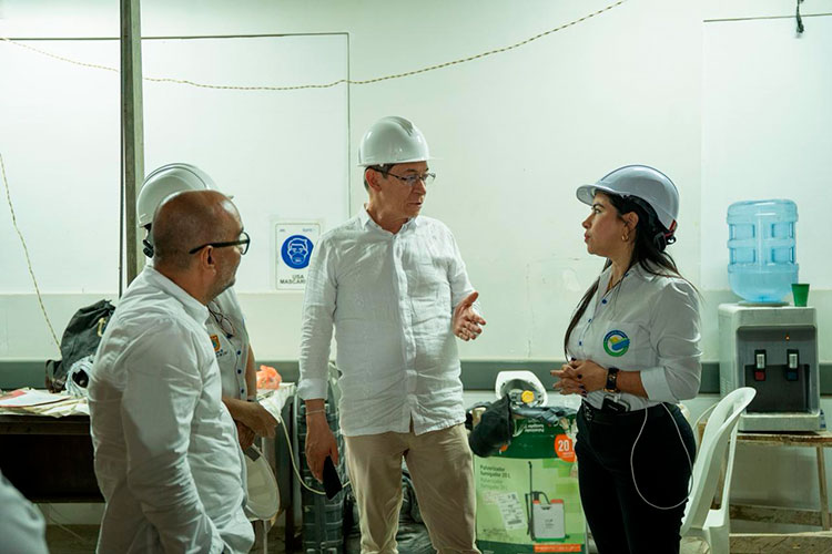 Obras en IPS y hospital del oriente de Cali mostraron avances durante visita del Ministerio de Salud