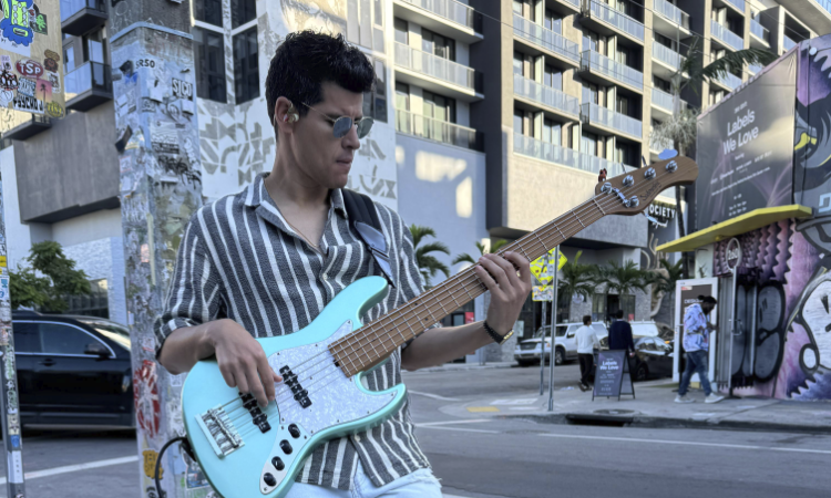 jhon-alexander-zuluaga-director-musical-greeicy