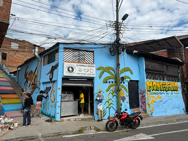 La historia detrás del proyecto que transforma un espacio emblemático de Montebello con arte, comunidad e identidad rural